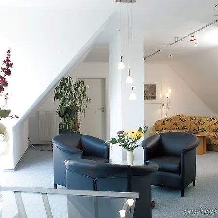 Am Braunen Hirsch 3*